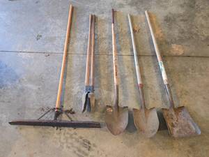 lot 59 image: Group of Yard Tools - Shovels, Post Hole Digger, Landscape Rake