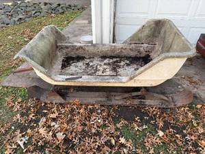 lot 65 image: Pipestone Fiber Glass Snow Sled with Metal Runners