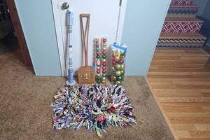 lot 142 image: Holiday Decor Collection with Handmade Shag Rug, Christmas Ornaments, and Decorative Items