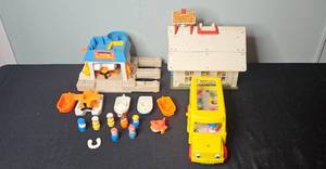lot 147 image: Vintage Fisher Price Little People Playset Collection with School Bus, Marina, House and Accessories