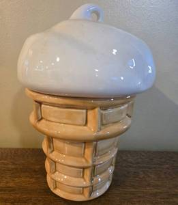 lot 169 image: Ceramic Ice Cream Cone Cookie Jar with Lid