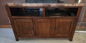 lot 171 image: Wood TV Stand with Faux Marble Top and Storage Cabinets 50x20x29 in