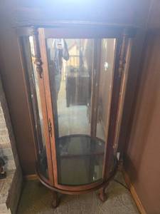 lot 173 image: Antique Wood Curio Cabinet with Glass Display and Key, 61x32x14 in