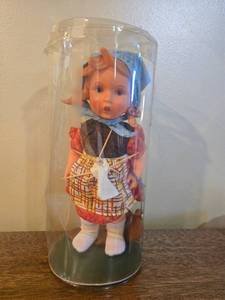 lot 174 image: Vintage Goebel M.J. Hummel Collectible Doll in Traditional Dress with Display Case