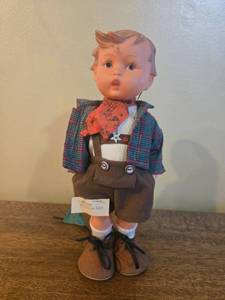 lot 176 image: Vintage Hummel Goebel Boy Doll in Plaid Outfit