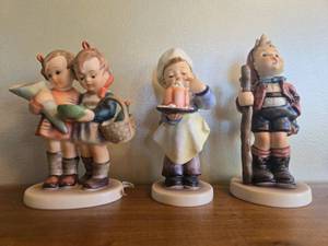 lot 182 image: Set of 3 Goebel Hummel Figurines Exclusive Edition 199596