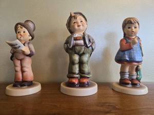 lot 183 image: Set of 3 Goebel M.I. Hummel Club Figurines 199091 Exclusive Edition