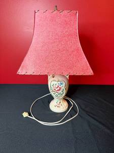 lot 213 image: Vintage Ceramic Table Lamp with Painted Floral Design and Pink Shade