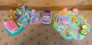 lot 254 image: Collection of Vintage Polly Pocket Houses, Playsets, and Vehicle