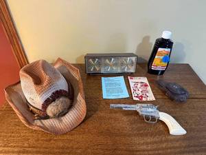 lot 272 image: Assorted Western Decor and Collectibles Lot with Hat, Toy Revolver, Weather Station, and More