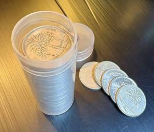 lot 10 image: Tube of (40) mixed year Iraqi 50 Fils coins