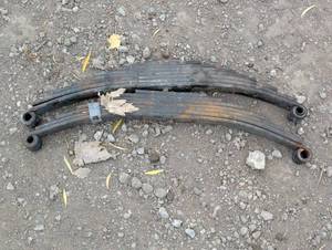 lot 13 image: Pair of Utility Trailer Springs