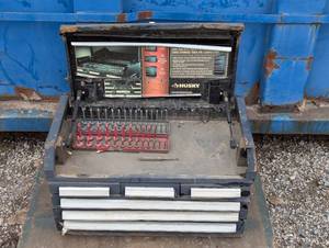 lot 46 image: Large Tool Box - See Images