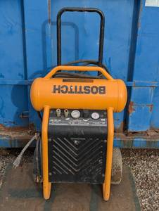 lot 55 image: Bostitch 200 PSI Heavy Duty Job Site Air Compressor - cap1645-of
