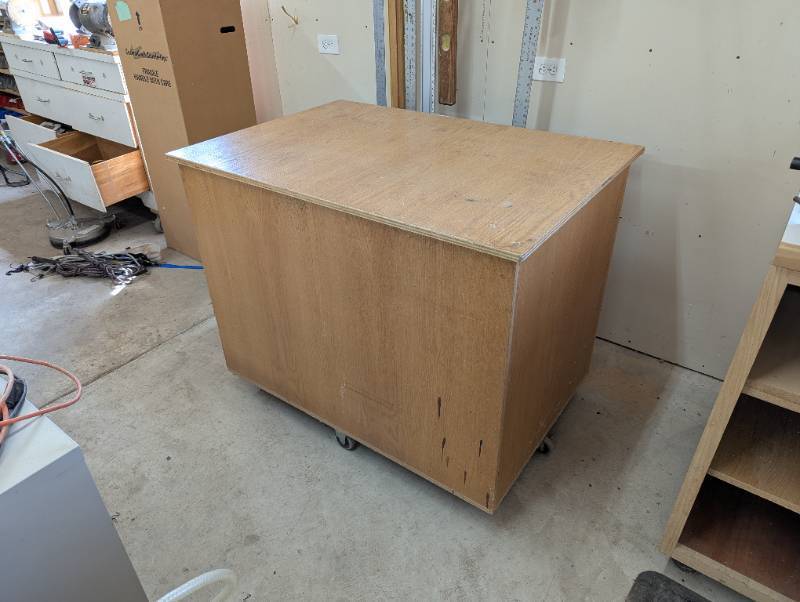 lot 99 image: 47 L x 32 W x 37 H - Huge Strong Rolling Storage Crate - On Casters