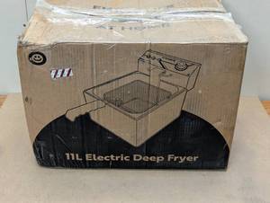 lot 48 image: 11.6 qt. Extra Large Stainless Steel Countertop Electric Deep Fryer
