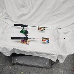 lot 12 image: (2)Ice Fishing Combos, As New