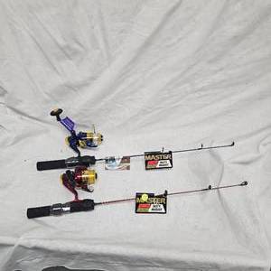 lot 15 image: (2)Ice Fishing Combos, As New