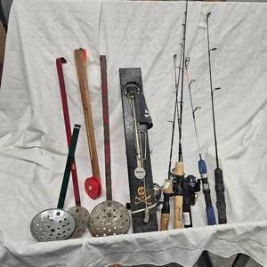 lot 17 image: 2 Pflueger Ice Combos & Misc