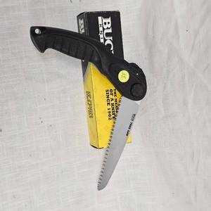 lot 35 image: Buck Tree Saw, Like New