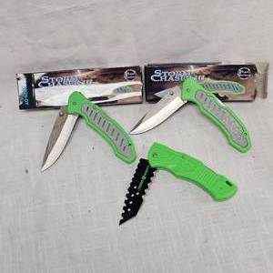 lot 71 image: 6 Lock Back Knives, Like New