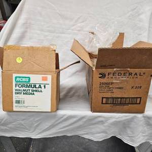 lot 95 image: Box Federal 2506 Brass, Like New and Tumble Media Walnut Shells