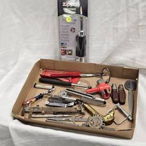 lot 144 image: 2 Barlow Knives, New Zippo Outdoor Lighters and Misc