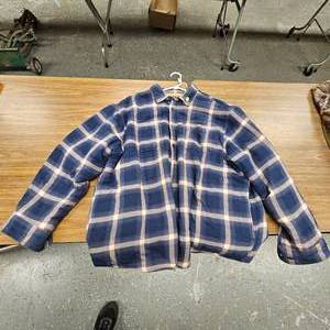 lot 195 image: Wrangler Like New Flannel CoatSherpa Lined 2XL