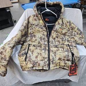 lot 166 image: Plythol Extreme Cold Goosedown Hoodie, Large, Like New