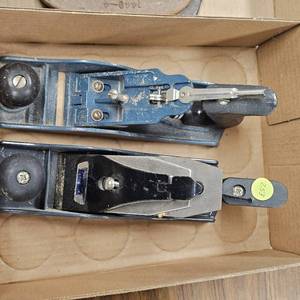 lot 253 image: 2-Like New Great Neck Wood Planes