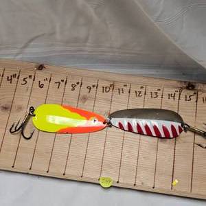 lot 244 image: 2 Lucky Strike 5 Spoon, As New