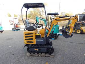 lot 5 image: NEW CFG MX12RX Mini Excavator