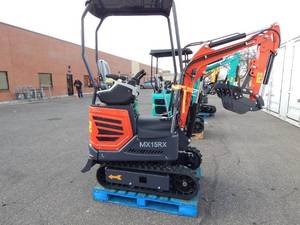lot 10 image: NEW CFG MX15RX Mini Excavator