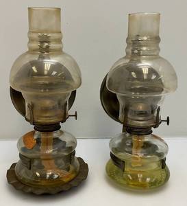 lot 25 image: Vintage Hanging Oil Lamps With Reflectors