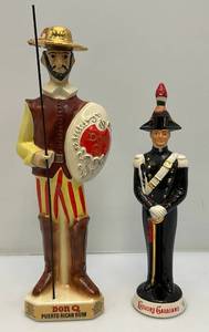 lot 34 image: Misc. Vintage Collectible Decanters