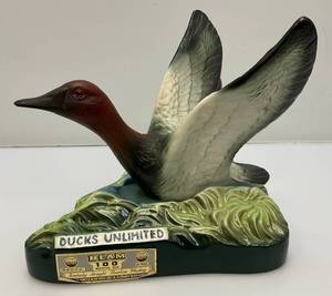 lot 53 image: 1979 Jim Beam Ducks Unlimited Decanter