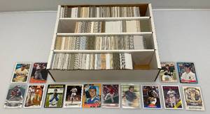 lot 62 image: Misc. Unsorted Baseball Cards