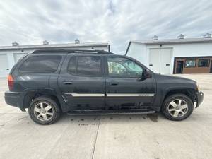 2005 Chevy Envoy 4x4 SUV (daily driver 120 mile commute)