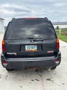 2005 Chevy Envoy 4x4 SUV (daily driver 120 mile commute)