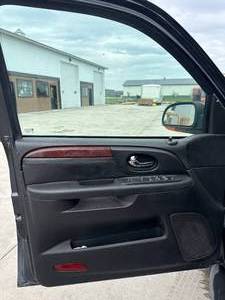 2005 Chevy Envoy 4x4 SUV (daily driver 120 mile commute)