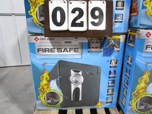 lot 29 image: First Alert Personal Safe - Combination lock - .94 cubic ft