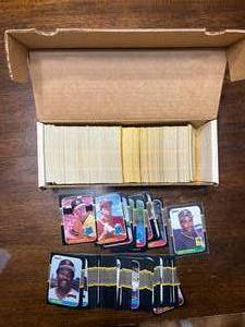 lot 120 image: 1987 Topps Baseball Card Partial Set, Key Rookies Included, Mark McGwire, Barry Bonds and More