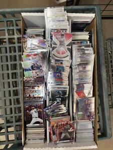 lot 163 image: Box of Shiny Sports Cards, Mix of Sports, Rookies and Stars