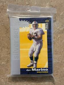 lot 177 image: Sealed Brand New Upper Deck Collectors Choice Crash NFL Star Set, Dan Marino