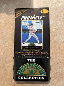 lot 184 image: 1993 Score Pinnacle Cooperstown Card Collection Set 30 Card Set Sealed
