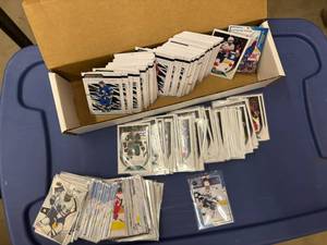 lot 227 image: Box of Hockey Cards, Mostly Modern and Newer Cards, Wayne Gretzky, Other Stars