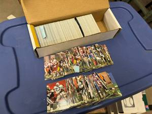 lot 246 image: 1992 Topps Stadium Club NFL Football Partial Set of Cards