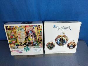 lot 18 image: 2 Puzzles