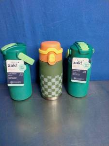 lot 19 image: 3 Water Bottles