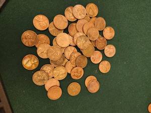 lot 110 image: 50 US Lincoln Wheat Pennies